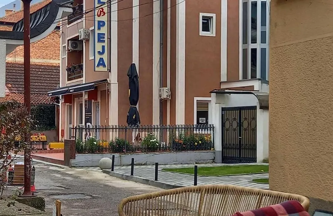 Hotel Peja-1
